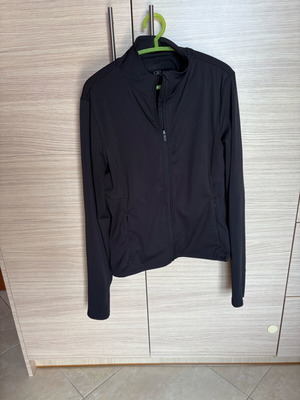 Sports jacket black like new, size L
