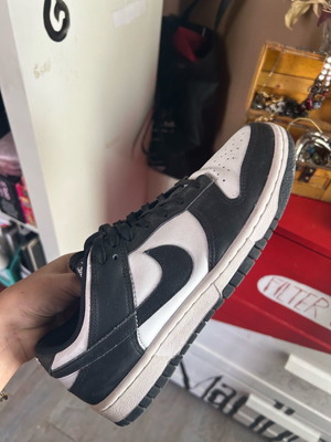 Panda Dunks Nike athletic shoes like new, size 40.5, black and white