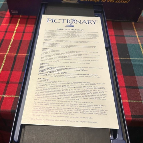 Pictionary board game 2002 like new