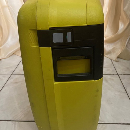 Delsey suitcase large used, dimensions 50x65x24