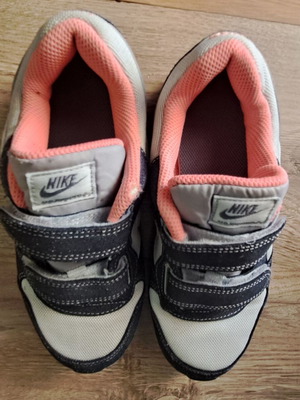 Παιδικά παπούτσια Nike Νο.33 σαν καινούργια, αθλητικά γκρι και μπλε