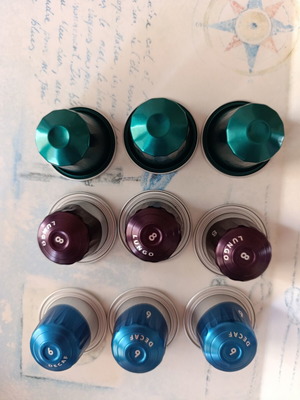 Coffee capsules new, set of 9 with and without caffeine