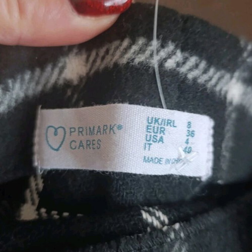 Primark Small skirt and scarves new, warm winter fabric