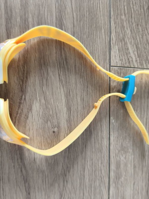 Speedo children's swimming goggles