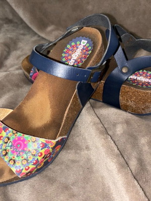 Μπλε πέδιλα Desigual