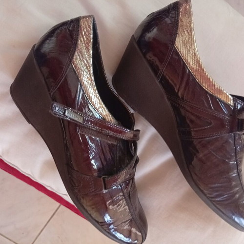 Atentta real leather shoes like new, size 41, sandals platforms