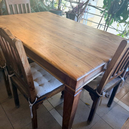 Dining set used with 4 chairs