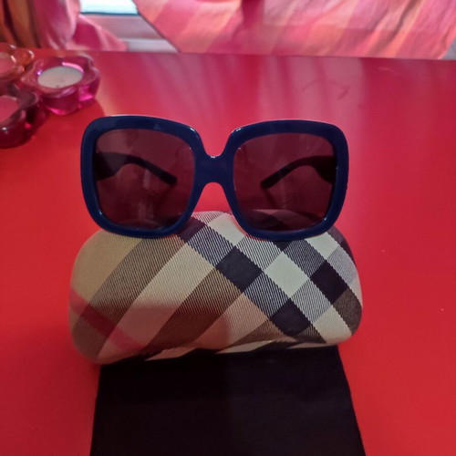 Burberry 4062 sunglasses petrol color like new