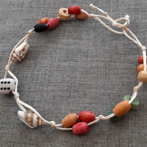 Bracelet with shells and wood handmade, new