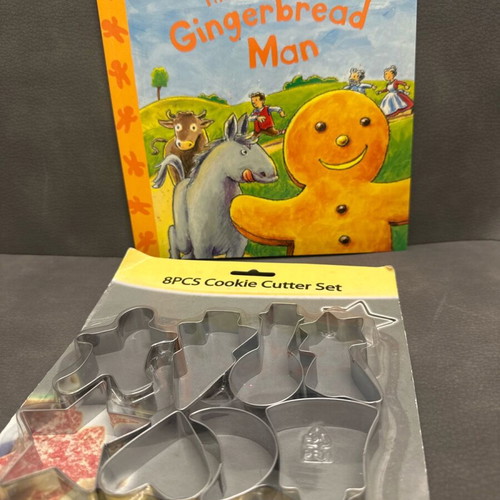 The Gingerbread Man Ladybird Picture Books new with cookie cutter set