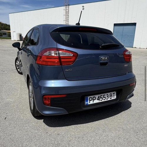 Kia Rio 1.4 petrol sedan 2015 manual like new