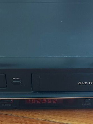 LG RC 288 DVD/VCR combo recorder like new