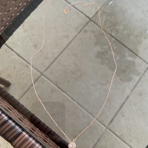 Silver necklace 925 rose gold solitaire like new