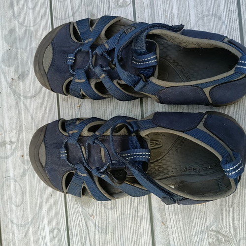 Keen sandals like new, size 36, blue