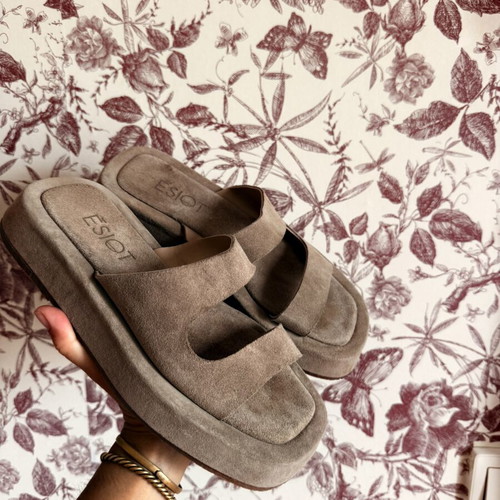 Esiot leather sandals used, size 36, beige