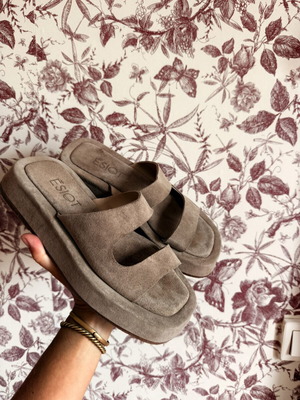 Esiot leather sandals used, size 36, beige
