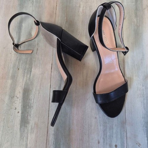 Migato black leather sandals size 40, heel height 8.5 cm, new