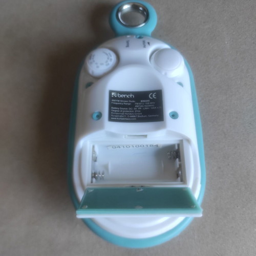 Bench KH 2245 waterproof bathroom radio used with limited functionality