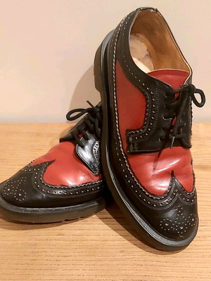 Dr.MARTENS men's brogues size 42 collectible leather like new Made in England