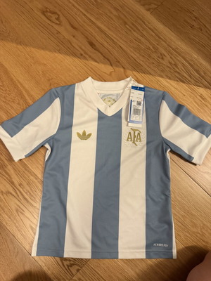 Adidas παιδική μπλούζα 7-8 ετών καινούρια, στα χρώματα της Αργεντινής