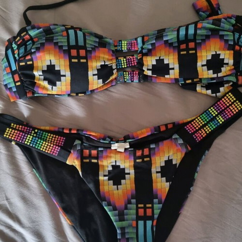 SugarFree swimsuit large like new, multicolored