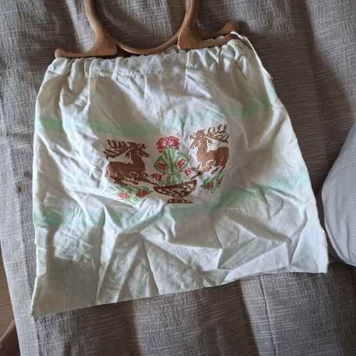 Handmade fabric shoulder bag like new, white