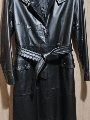 Leather coat new with belt and English collar black