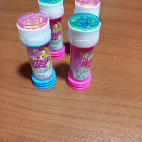 Bubble wands set with dinosaur handles, 9 pieces