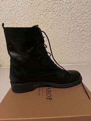 Δερμάτινα μποτάκια Workshop Shoes 41 μεταχειρισμένα, μαύρα