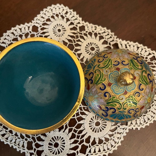 Vintage Chinese Cloisonné Bowl with Lid, enamel and brass