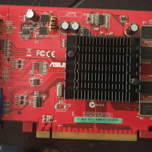ASUS ATI Readon X EAX300SE-TD128 graphics card used, PCI Express