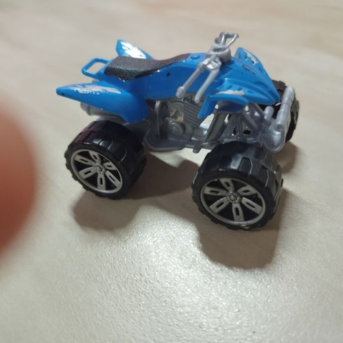 Set of 9 toys like new
