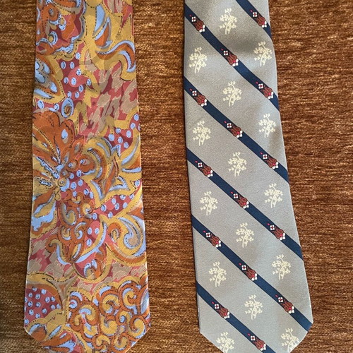 Branded ties like new condition