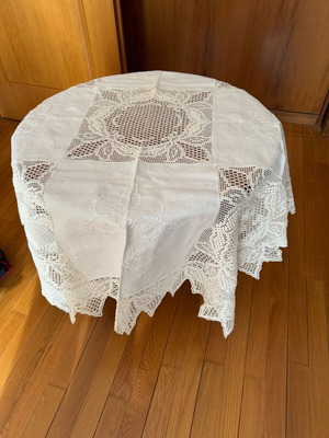 Handmade tablecloth 124x128 new