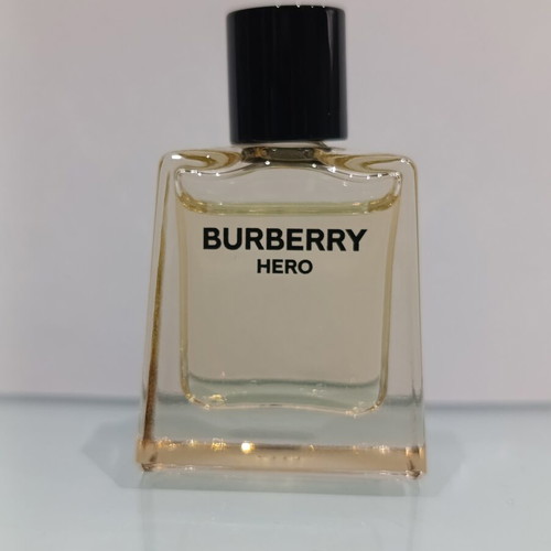 Burberry Hero miniature eau de parfum 7.5 ml used