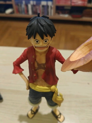 One Piece Luffy φιγούρα μεταχειρισμένη 28 εκ. με ανταλλακτικά χέρια και κεφάλι