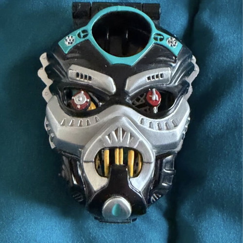 Mighty Max horror head against robot droid invader set like new with 3 figures