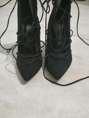 Sante Heels with Laces