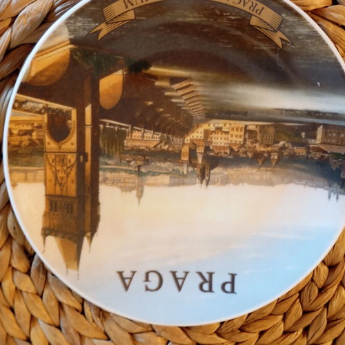 Decorative plate for wall new, 19 cm diameter, with four holes