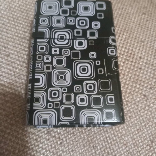 Metal cigarette case used, good condition