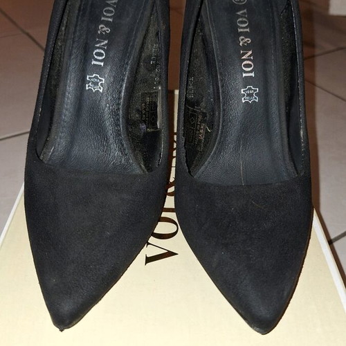 Black pumps used, size 37