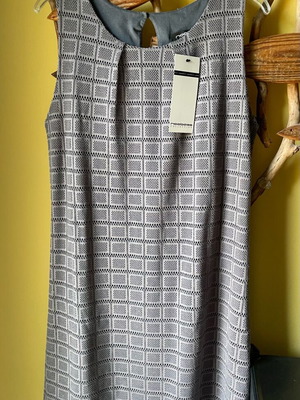 Sleeveless dress gray winter with special knit new with tag