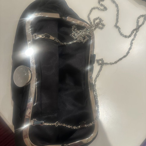 Clutch satin with white pearl and removable silver shoulder chain like new