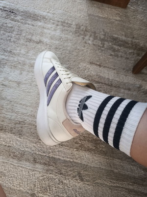 Adidas women's athletic shoes size 38, white