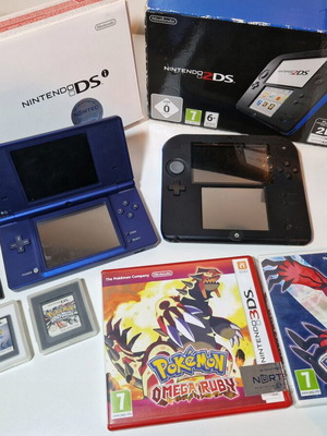 Nintendo Pokemon collection σαν καινούργιο, πακέτο με κονσόλες και παιχνίδια