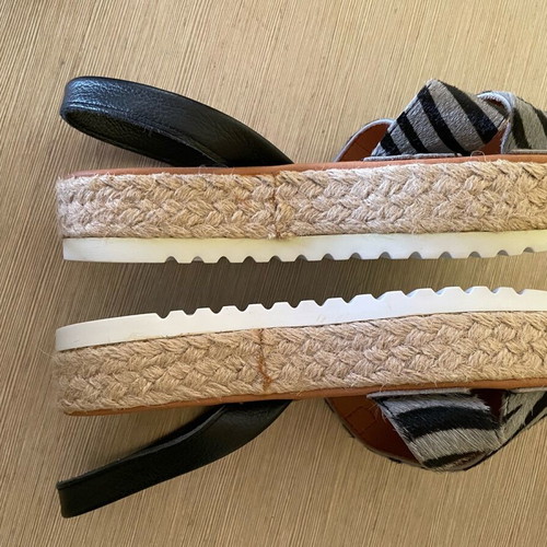 Popa Sandals Size 37 New Black and Gray