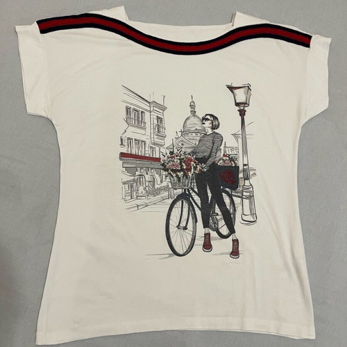 Women’s MD white T-shirt like new, size M