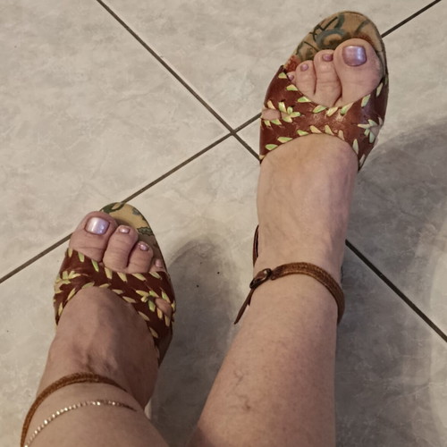 Vintage Italian leather sandals size 37 used, brown and green