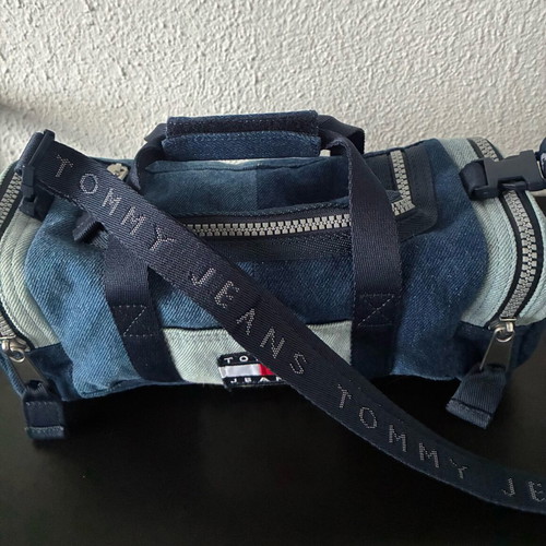 Tommy Hilfiger Heritage Denim Micro Duffel Bag like new, blue crossbody bag