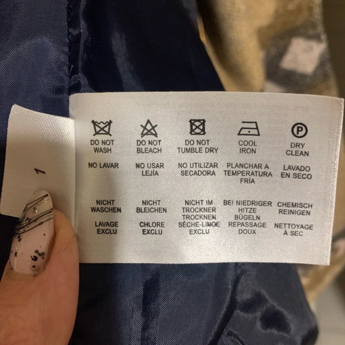 Italian coat like new, size 40, multicolored with unique design